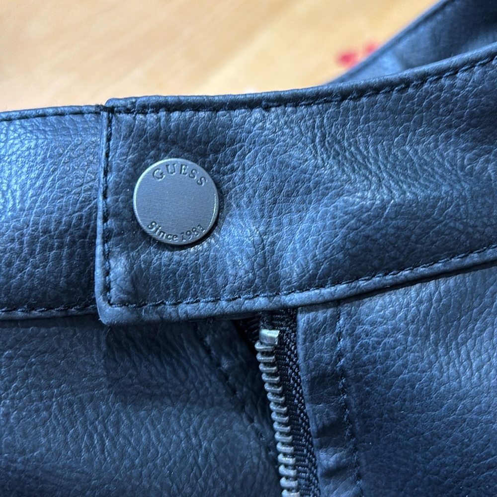 GUESS Coat Moto Jacket Quilted Lining Removable Hood Sz M PERFECT COND!! - Picture 9 of 10